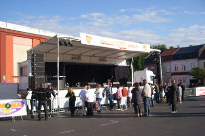 Car Podium, spectacle